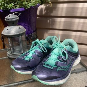 EUC Running Shoes Saucony